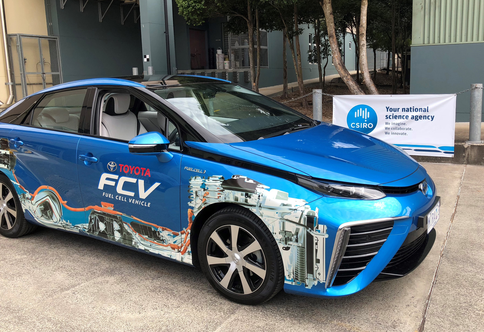 Hydrogen powered Cars On The Horizon After An Australian first Trial 